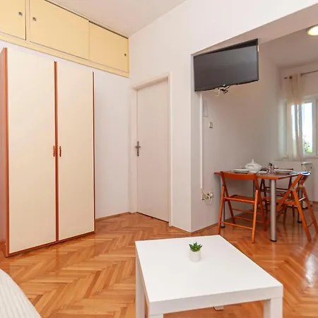 Apartments And Rooms Nikola Omiš Exteriér fotografie