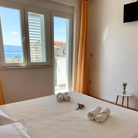 Apartments And Rooms Nikola Omiš Exteriér fotografie